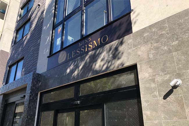 MEN'S LESSISMO(レシズモ)の店頭写真